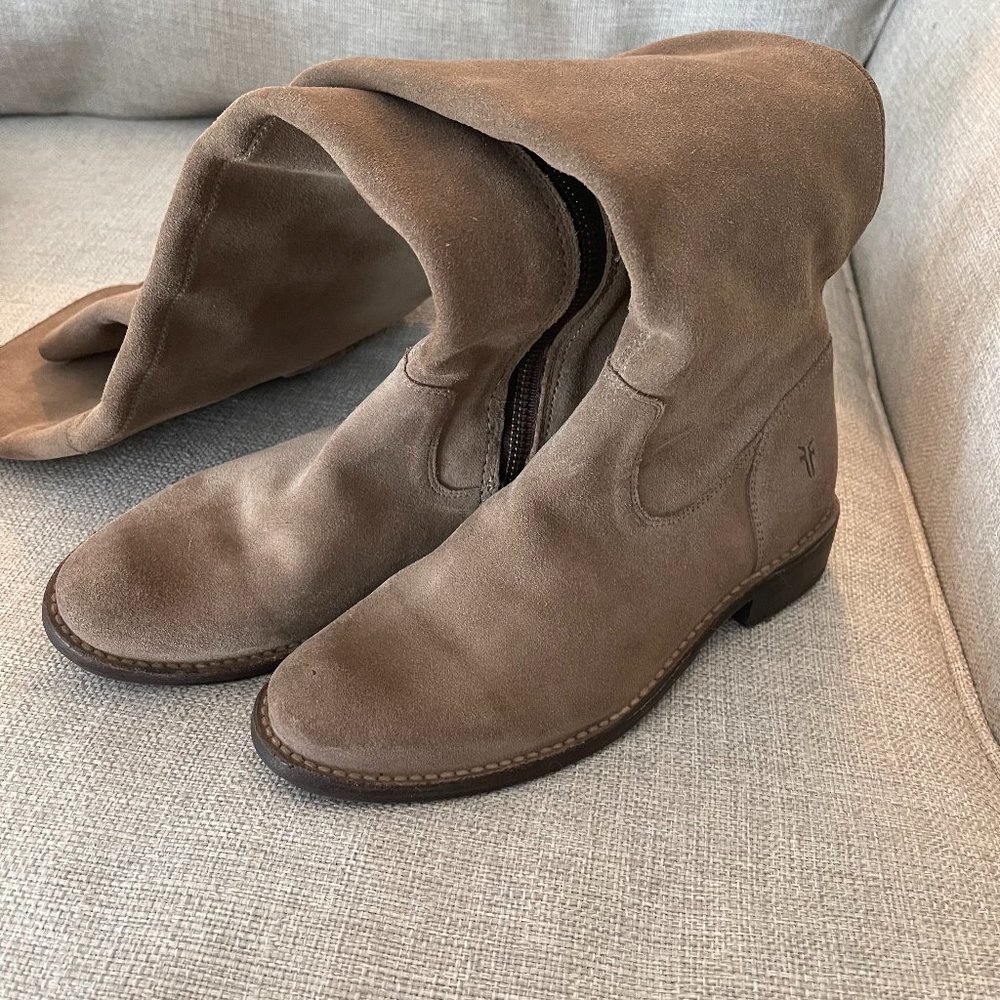 NWOT Frye SHIRLEY Tan Suede Leather Over The Knee Boots